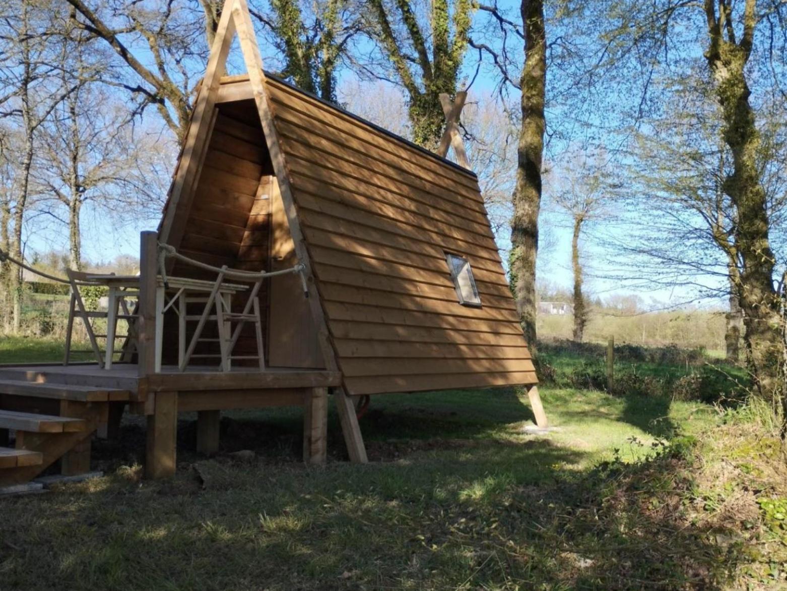 Camping Le Val Aux Fees - Broceliande Concoret Εξωτερικό φωτογραφία