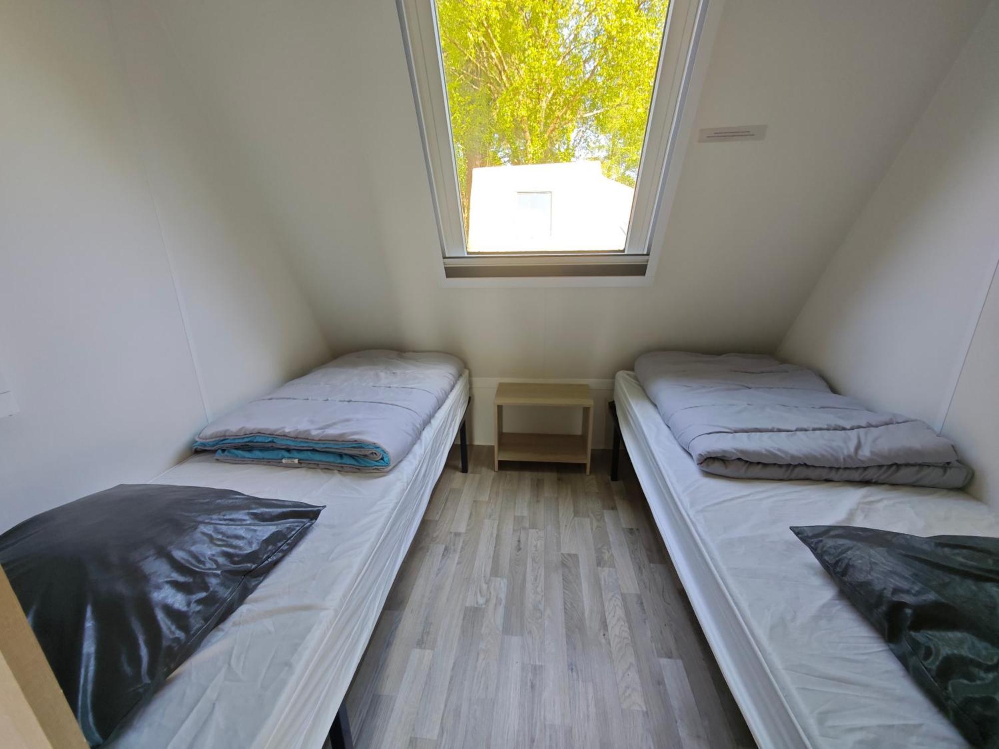 Camping Le Val Aux Fees - Broceliande Concoret Δωμάτιο φωτογραφία